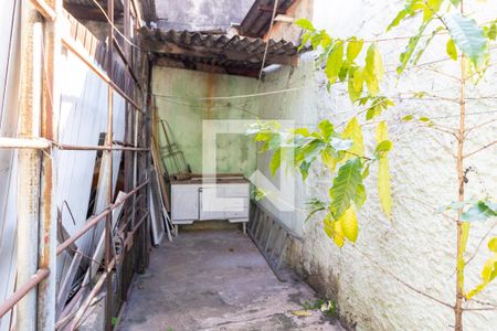 Casa para alugar com 60m², 2 quartos e sem vagaQuintal