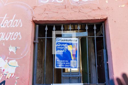 Casa para alugar com 60m², 2 quartos e sem vagaPlaquinha