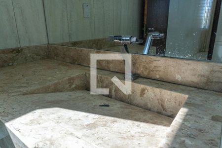 Apartamento para alugar com 128m², 2 quartos e 1 vaga Apartamento para alugar com 128m², 2 quartos e 1 vagaBanheiro da Suíte