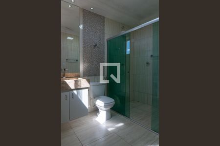 Banheiro da Suíte de apartamento para alugar com 2 quartos, 128m² em Riacho Fundo Ii, Brasília