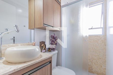 Banheiro de apartamento para alugar com 2 quartos, 50m² em Novo Osasco, Osasco