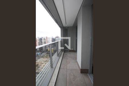 Studio à venda com 31m², 1 quarto e 1 vaga Studio à venda com 31m², 1 quarto e 1 vagaStudio - Varanda