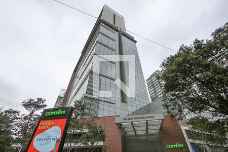 Studio à venda com 31m², 1 quarto e 1 vaga Studio à venda com 31m², 1 quarto e 1 vagaFachada