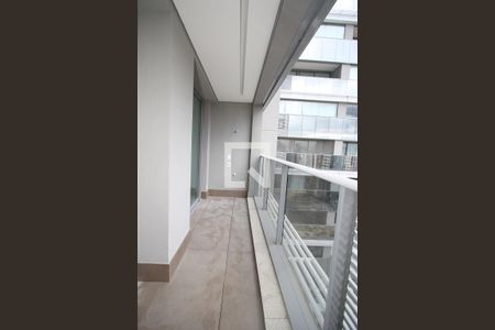 Studio à venda com 31m², 1 quarto e 1 vaga Studio à venda com 31m², 1 quarto e 1 vagaStudio - Varanda