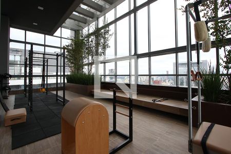 Studio à venda com 31m², 1 quarto e 1 vaga Studio à venda com 31m², 1 quarto e 1 vagaÁrea Comum - Academia