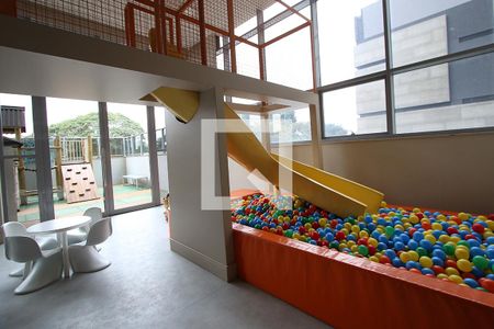 Studio à venda com 31m², 1 quarto e 1 vaga Studio à venda com 31m², 1 quarto e 1 vagaÁrea Comum - Brinquedoteca