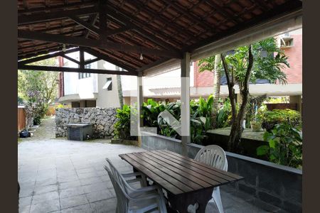 Apartamento para alugar com 137m², 3 quartos e 2 vagas Apartamento para alugar com 137m², 3 quartos e 2 vagasÁrea comum - Churrasqueira