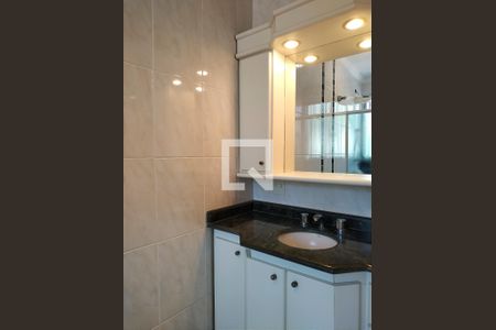 Apartamento para alugar com 137m², 3 quartos e 2 vagas Apartamento para alugar com 137m², 3 quartos e 2 vagasBanheiro 1