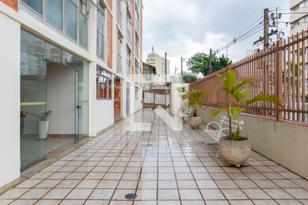Apartamento à venda com 65m², 2 quartos e 1 vagaÁrea comum - Entrada
