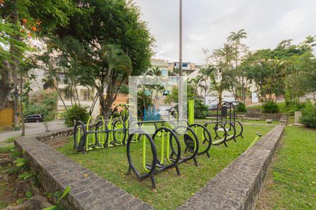 Casa de condomínio à venda com 168m², 4 quartos e 1 vaga Casa de condomínio à venda com 168m², 4 quartos e 1 vagaCondomínio