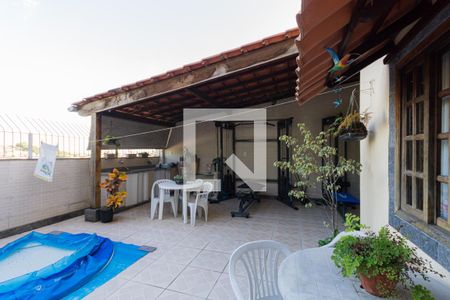 Casa de condomínio à venda com 168m², 4 quartos e 1 vaga Casa de condomínio à venda com 168m², 4 quartos e 1 vagaÁrea Externa