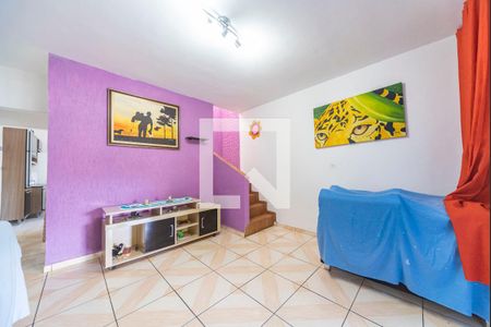 Sala de casa à venda com 8 quartos, 500m² em Vila Mazzei, Santo André