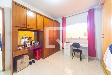 Casa à venda com 500m², 8 quartos e 4 vagasQuarto 2 casa 3