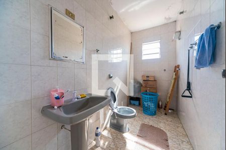 Casa à venda com 500m², 8 quartos e 4 vagasBanheiro 2