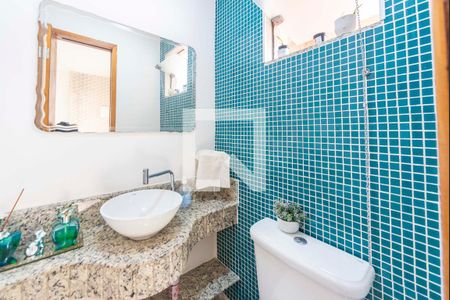 Casa à venda com 500m², 8 quartos e 4 vagasLavabo casa 3