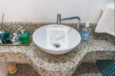 Casa à venda com 500m², 8 quartos e 4 vagasLavabo casa 3