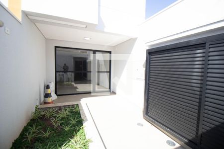 Studio para alugar com 25m², 1 quarto e sem vaga Studio para alugar com 25m², 1 quarto e sem vagaEntrada