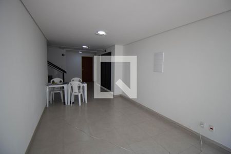 Studio para alugar com 25m², 1 quarto e sem vaga Studio para alugar com 25m², 1 quarto e sem vagaHall de entrada