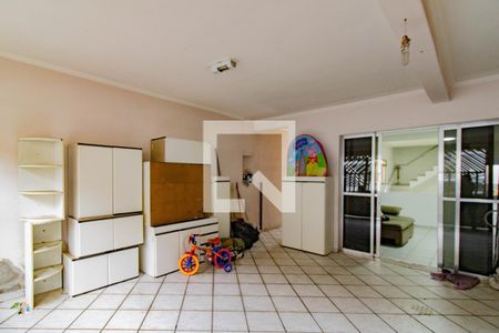 Casa para alugar com 175m², 3 quartos e 1 vaga Casa para alugar com 175m², 3 quartos e 1 vagaGaragem