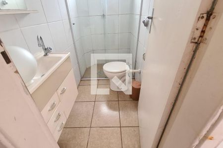 Casa para alugar com 174m², 5 quartos e 1 vagaBanheiro 2 (casa dos fundos)