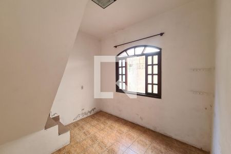 Casa para alugar com 174m², 5 quartos e 1 vagaSala (casa dos fundos)