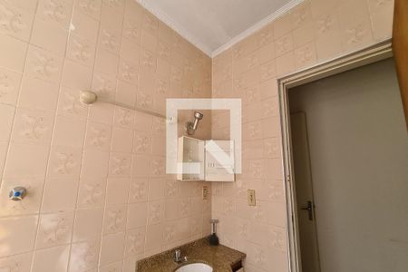 Casa para alugar com 174m², 5 quartos e 1 vagaBanheiro da Suíte (casa da frente)