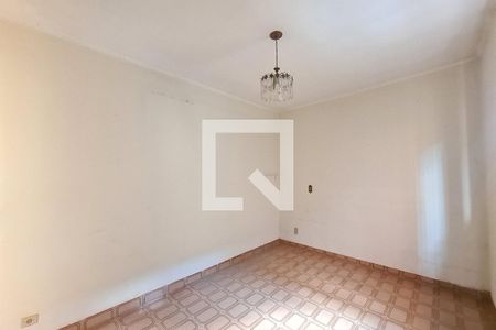 Casa para alugar com 174m², 5 quartos e 1 vagaSuíte (casa da frente)