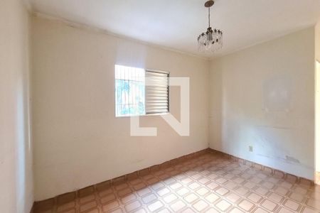 Casa para alugar com 174m², 5 quartos e 1 vagaSuíte (casa da frente)
