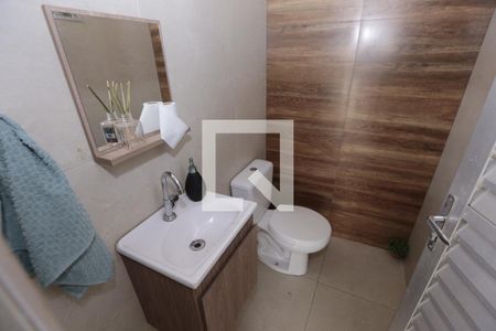 Casa à venda com 330m², 3 quartos e 1 vagaBanheiro