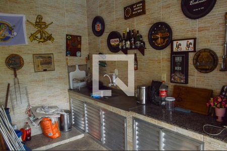 Casa à venda com 168m², 3 quartos e 2 vagas