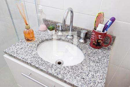 Apartamento à venda com 64m², 3 quartos e 2 vagas Apartamento à venda com 64m², 3 quartos e 2 vagasBanheiro da suíte