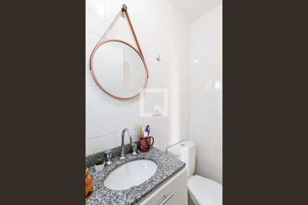 Apartamento à venda com 64m², 3 quartos e 2 vagas Apartamento à venda com 64m², 3 quartos e 2 vagasBanheiro da suíte