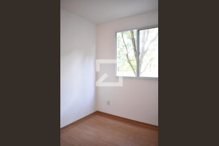 Quarto 1 de apartamento para alugar com 2 quartos, 50m² em Inhoaíba, Rio de Janeiro