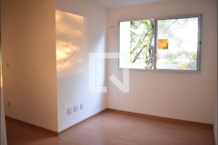 Sala de apartamento para alugar com 2 quartos, 50m² em Inhoaíba, Rio de Janeiro
