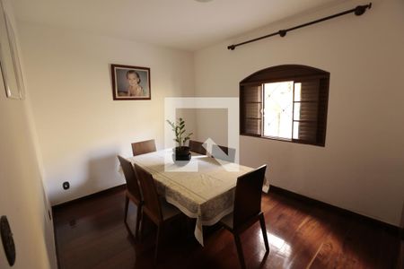 sala de casa à venda com 4 quartos, 360m² em Milionários, Belo Horizonte
