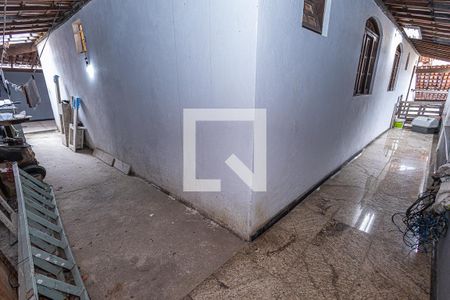 Casa para alugar com 230m², 3 quartos e 15 vagasQuintal