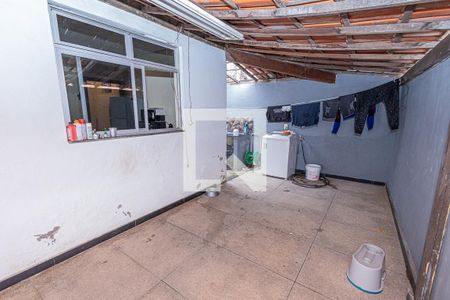 Casa para alugar com 230m², 3 quartos e 15 vagasÁrea de serviço