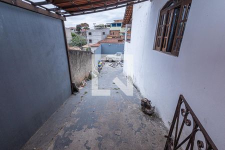 Casa para alugar com 230m², 3 quartos e 15 vagasQuintal