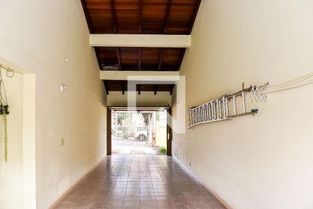 Casa à venda com 297m², 4 quartos e 2 vagasGaragem