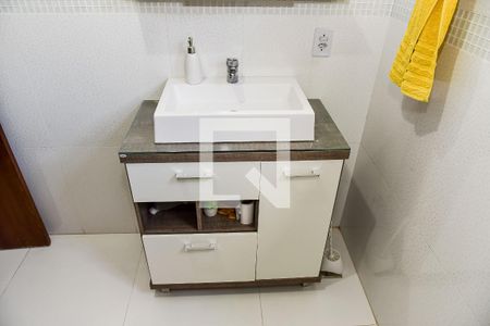 Casa à venda com 297m², 4 quartos e 2 vagasBanheiro 1