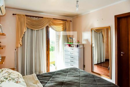 Casa à venda com 297m², 4 quartos e 2 vagasSuíte