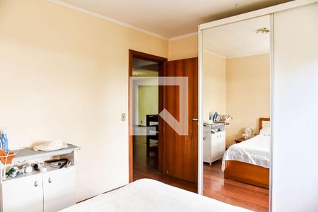 Casa à venda com 297m², 4 quartos e 2 vagasQuarto 2