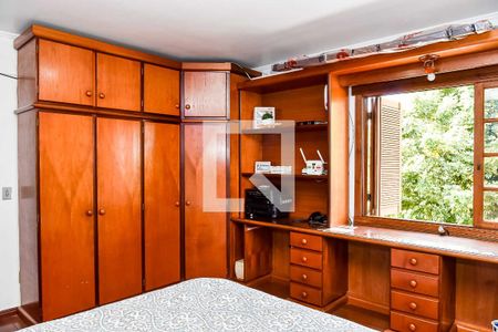 Casa à venda com 297m², 4 quartos e 2 vagasQuarto 1