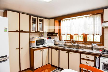 Casa à venda com 297m², 4 quartos e 2 vagasCozinha