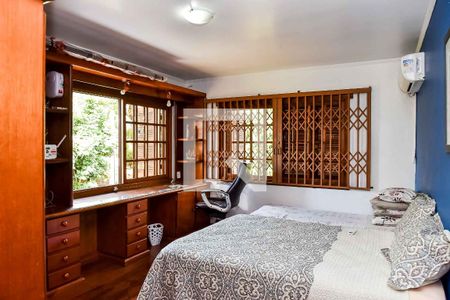 Casa à venda com 297m², 4 quartos e 2 vagasQuarto 1