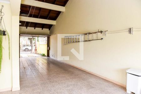 Casa à venda com 297m², 4 quartos e 2 vagasGaragem