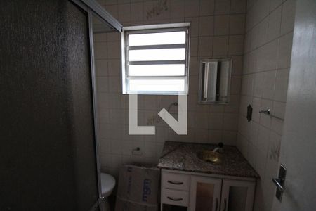 Banheiro de casa para alugar com 2 quartos, 50m² em Cidade Satelite Santa Barbara, São Paulo