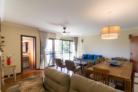 Sala de apartamento para alugar com 3 quartos, 140m² em Cambuí, Campinas