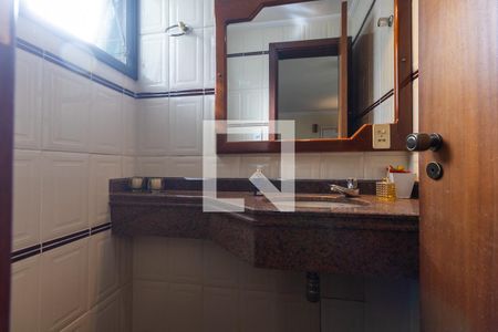 Lavabo de apartamento para alugar com 3 quartos, 140m² em Cambuí, Campinas