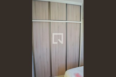 Quarto 2 - Armários de apartamento para alugar com 2 quartos, 50m² em Loteamento Parque São Martinho, Campinas